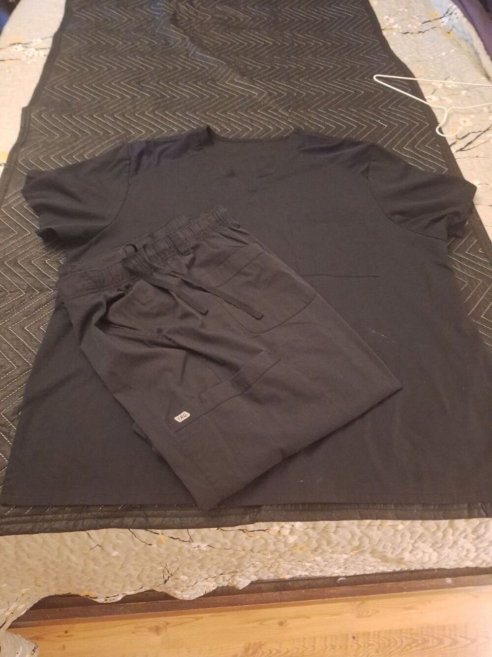IRG Black Medical Scrub Set - Top and Drawstring Pants